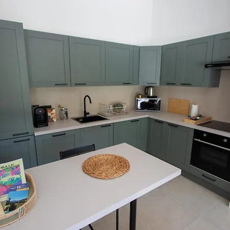 Apartment La Bulle, Cocon Douillet Renove Menton