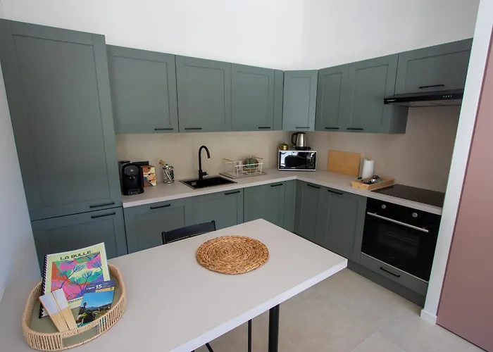 Apartment La Bulle, Cocon Douillet Renove Menton